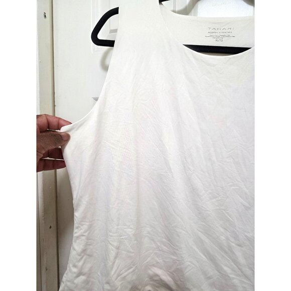 Tahari Women's Modern Essentials Sleeveless Ivory Tank Top Size XL Polyester Ble - Picture 5 of 8